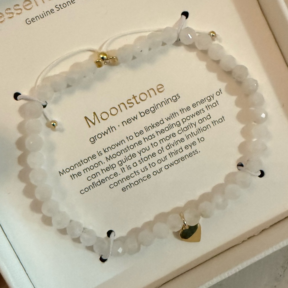 ⚡️Essential Ritual Moonstone Bracelet - Picture 3 of 3